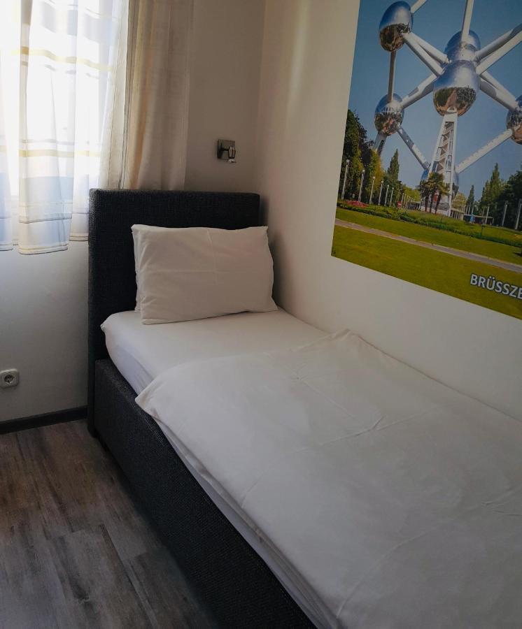 Mátyás Panzió Szeged Exterior foto